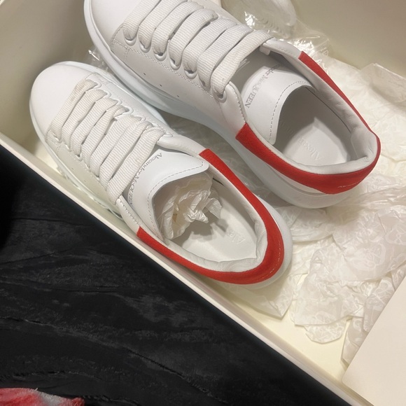 Stylish White and Red Women's Sneakers - Picture 5 of 6